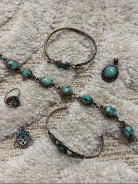 Sterling-Style Turquoise Bracelet and Pendant Set - Blue Turquoise